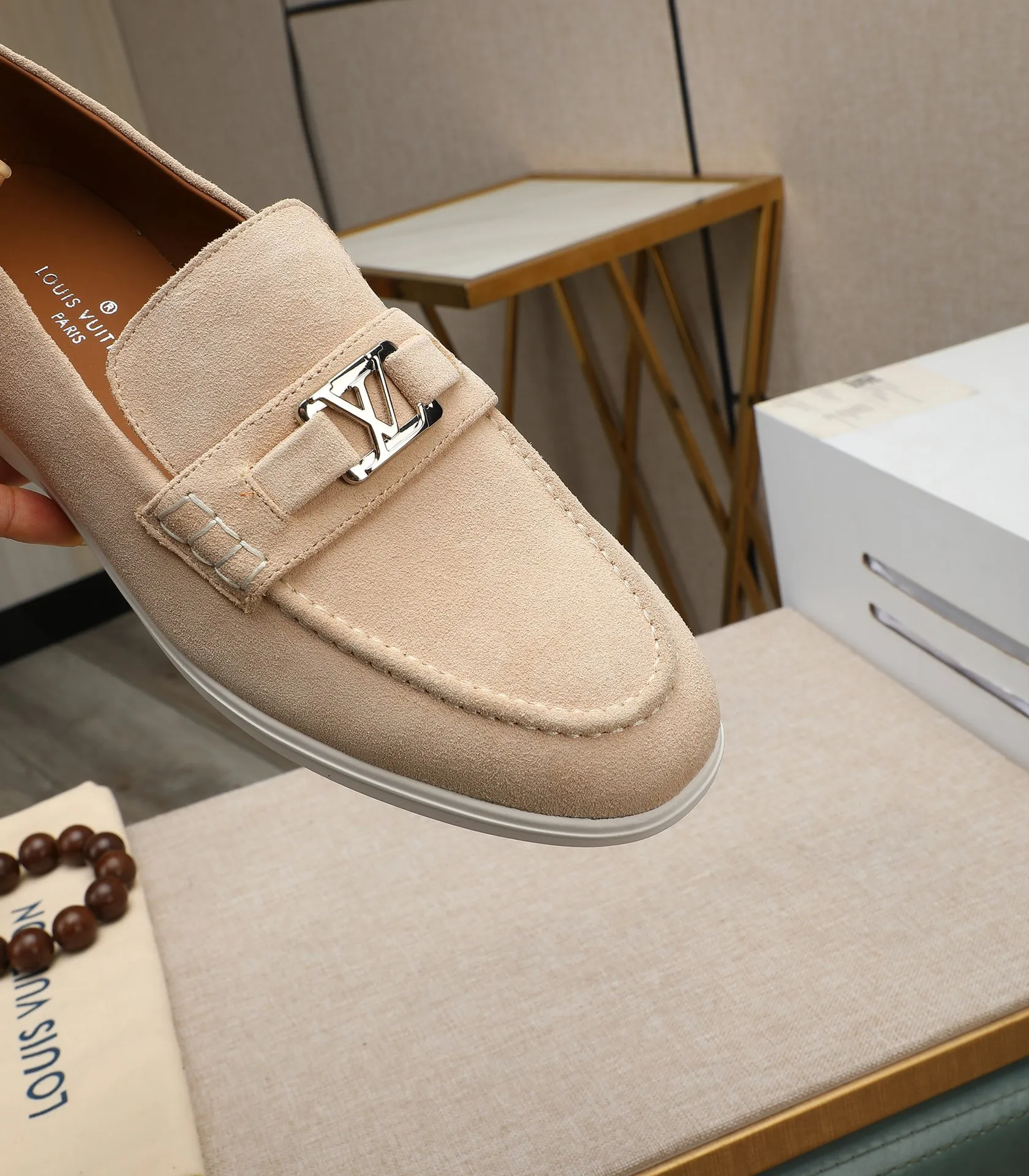 Men's shoes 💰520 📛📛【LOUIS VUITTON】Louis Vuitton 2024 official website synchronized new products 👟Milan fashion catwalk style 🇰🇾🇰🇾LV family logo, celebrity style, a must-have for fashionistas ⚠️First-layer calfskin ➕Genuine leather lining ➕Official website original version special outsole 👞Number 38-44